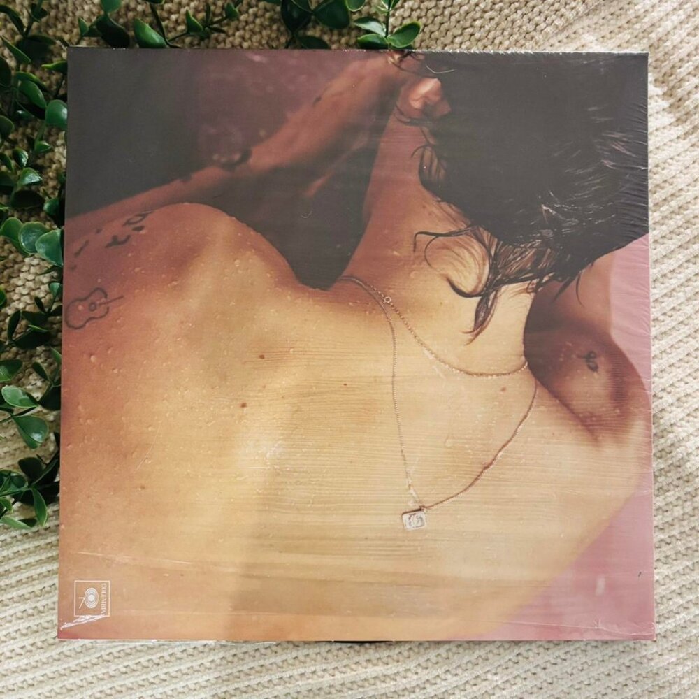 Harry Styles Debut Album Vinyl - Lyric Book Included